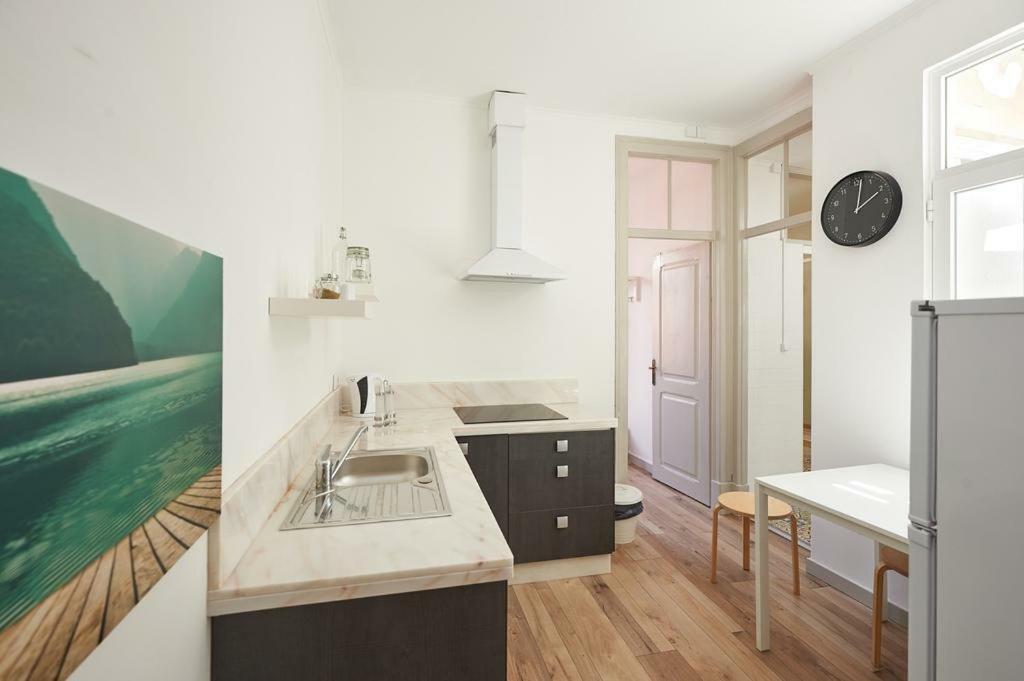 Love Inn Bairro Alto Lisboa 外观 照片
